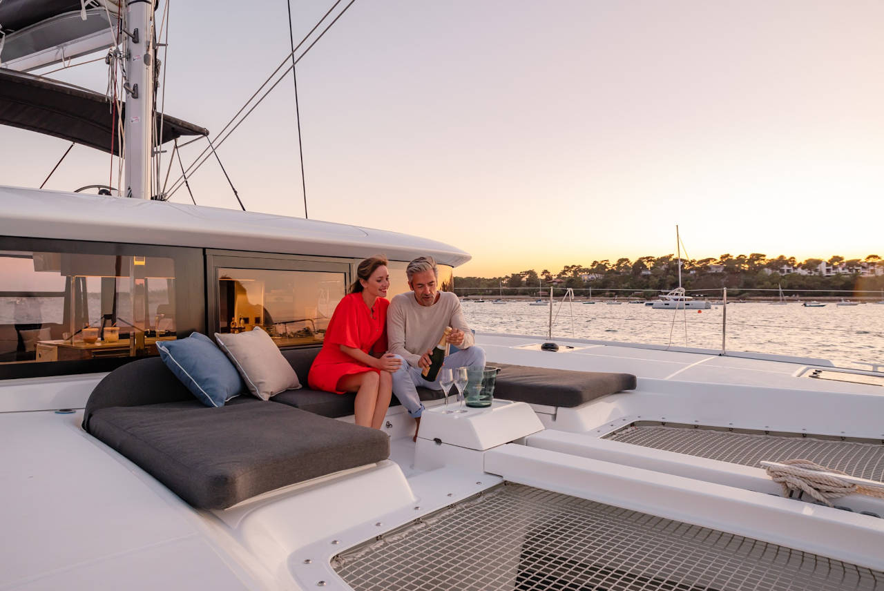 Über Die Grenzen Hinaus Segeln: Die Lagoon 460 Catamaran Entdecken