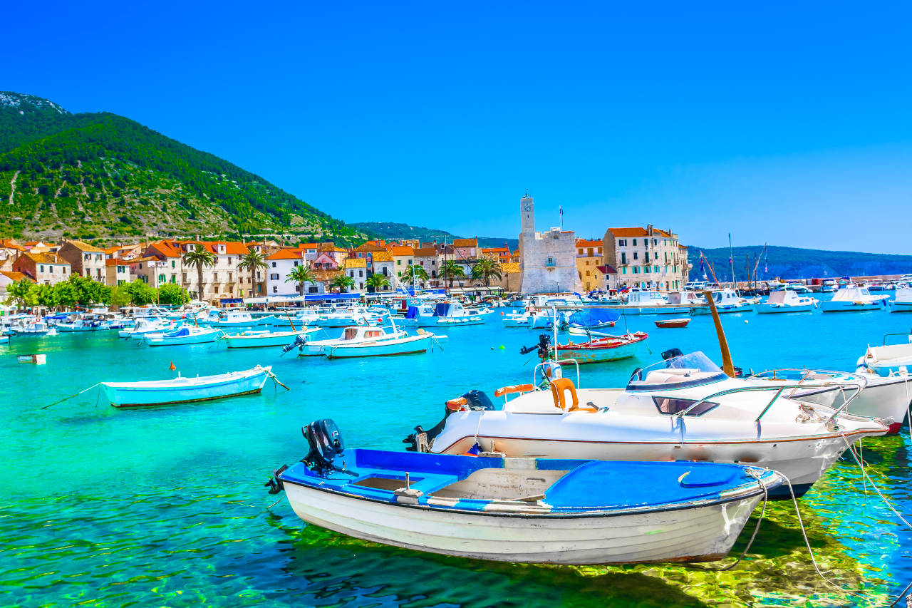 Seaside Splendor: A 7-Day Yacht Charter Odyssey Starting in Split