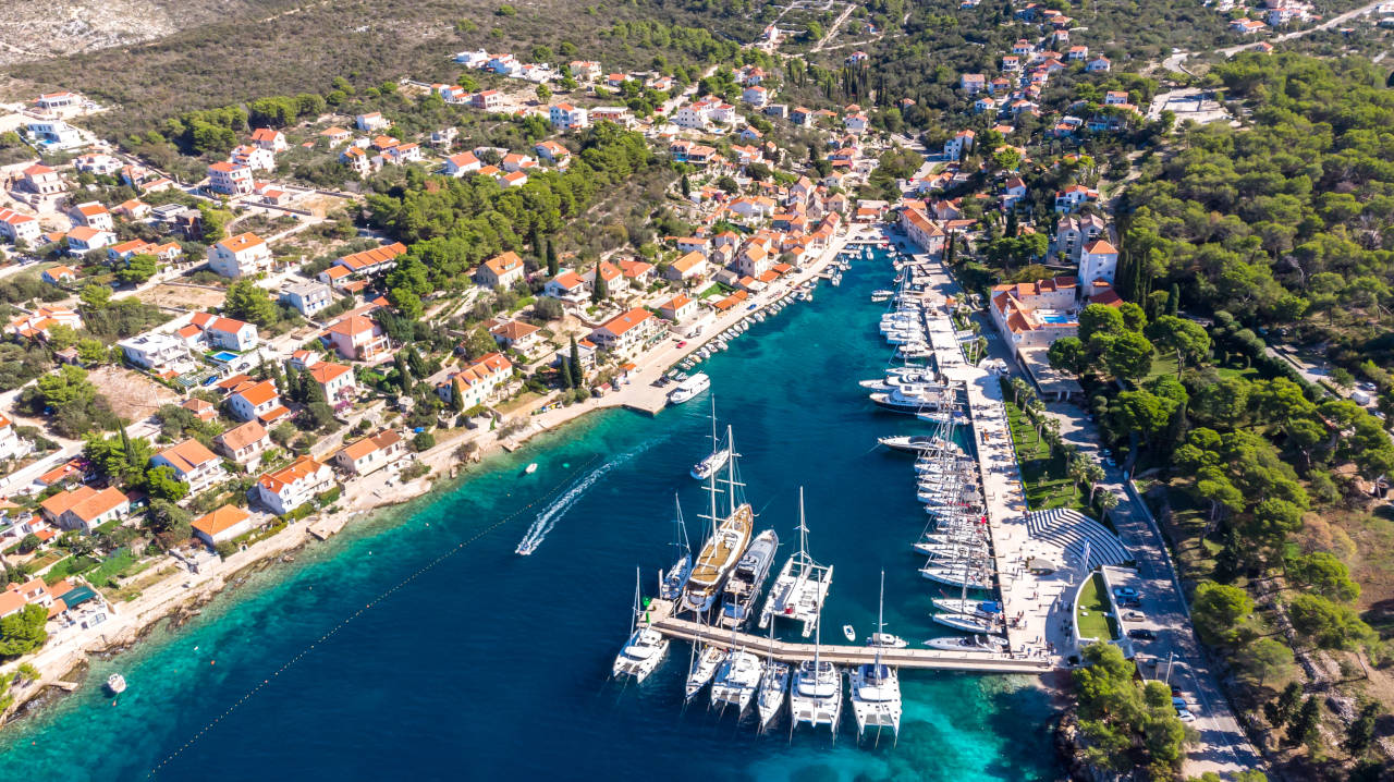 Sonne, Meer und Gelassenheit: Eine 7-tägige Yachtcharter-Flucht ab Split