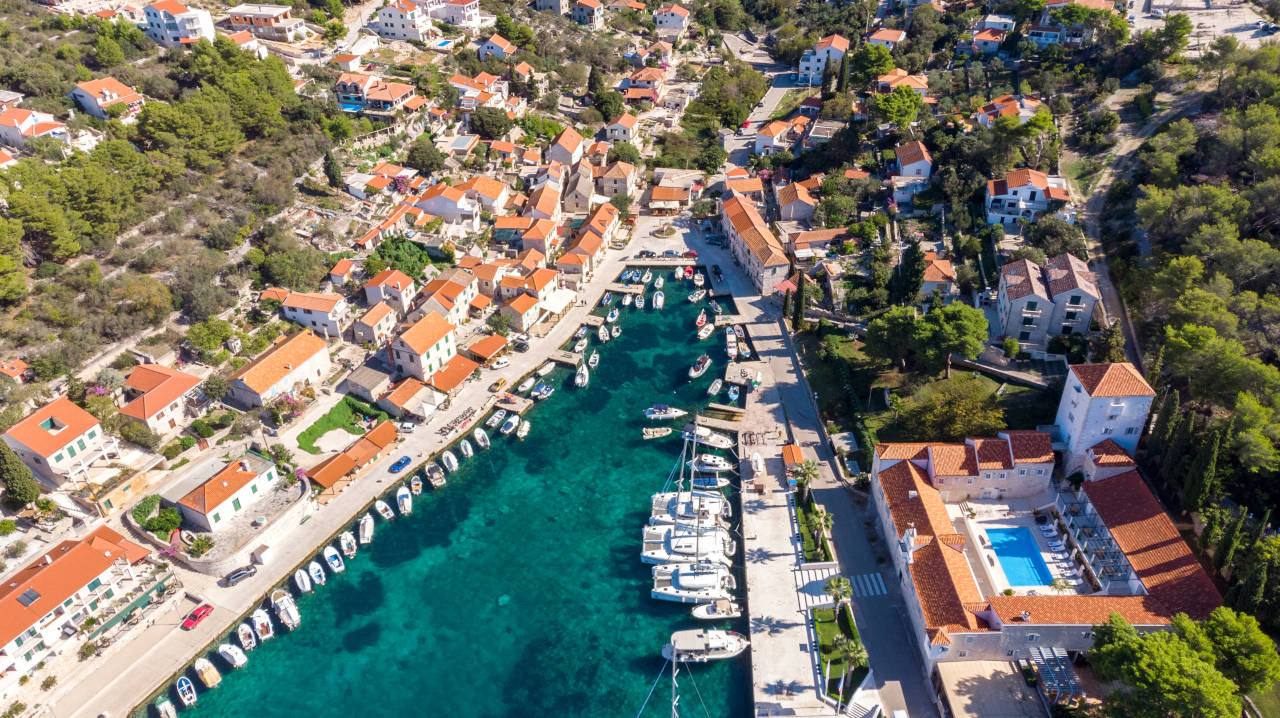 Yacht charter Split Croatia- The Best of Croatia: A 14-Day Sailing Adventure from Split to Dubrovnik and Beyond