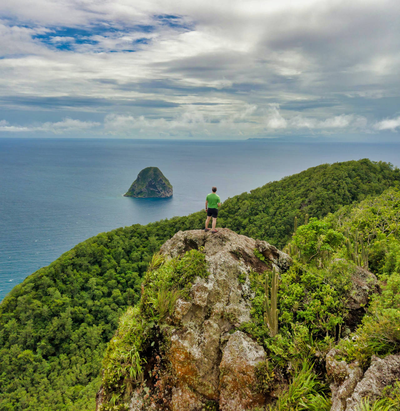 Discover the Enchanting Charms of Yacht Chartering in Martinique