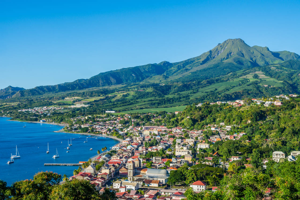 Discover the Enchanting Charms of Yacht Chartering in Martinique