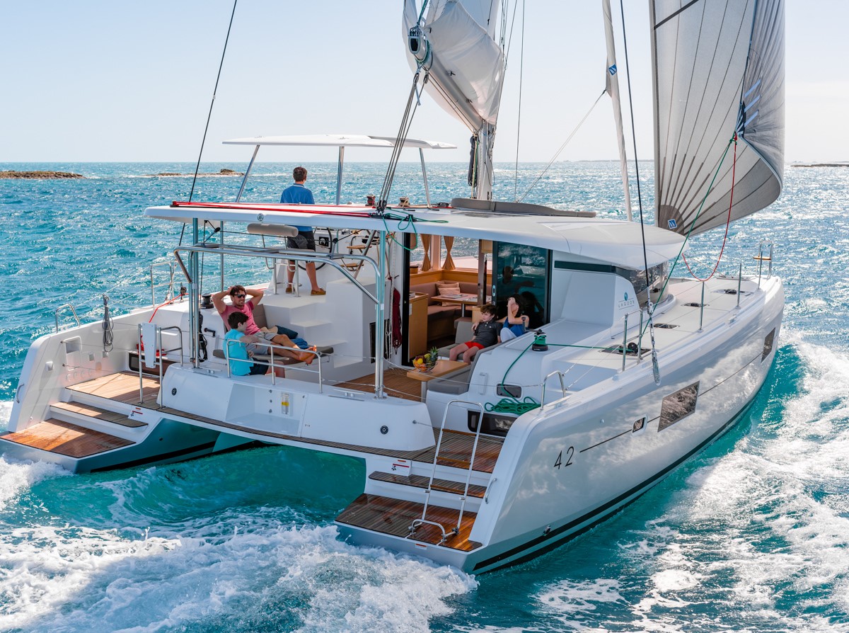 Erleben Sie Luxus und Abenteuer: Yachtcharter in Antigua