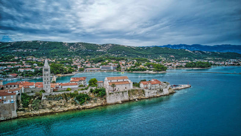 Yachtcharter Kroatien: Die Adria in Stil erkunden