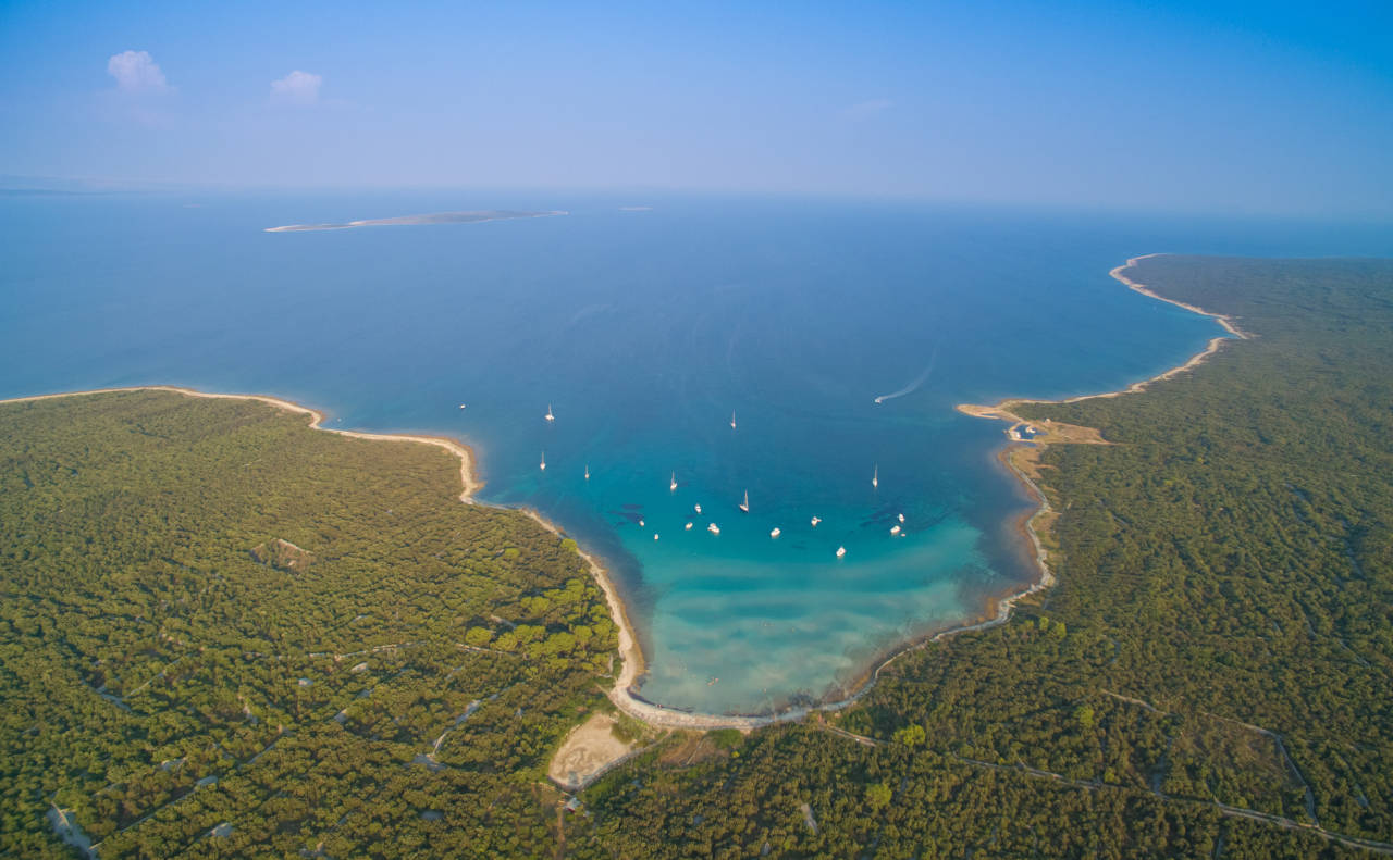 Unveiling the Wonders of the North Adriatic: Yacht Charter Adventures from Zadar or Pula