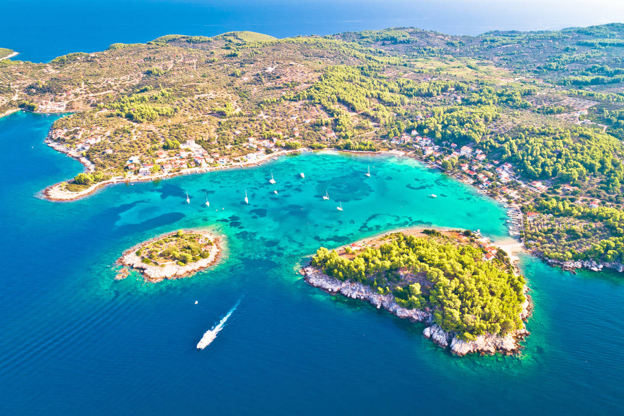 Dubrovnik Yacht Charter: Embrace the Serenity of the Adriatic on a Luxurious Voyage