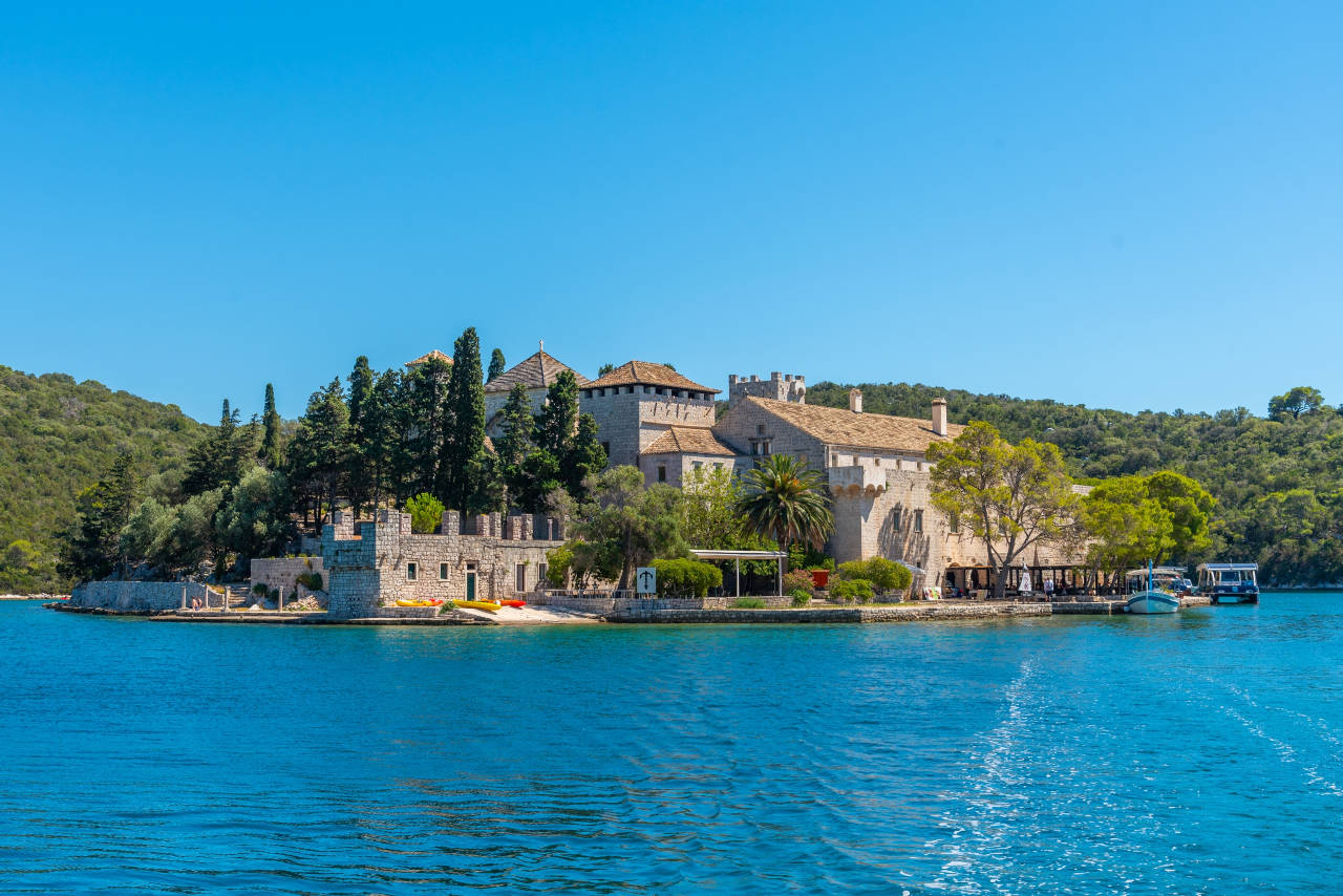 Yacht Charter Dubrovnik: Die Stille der Adria auf einer Luxurisen Reise genieen