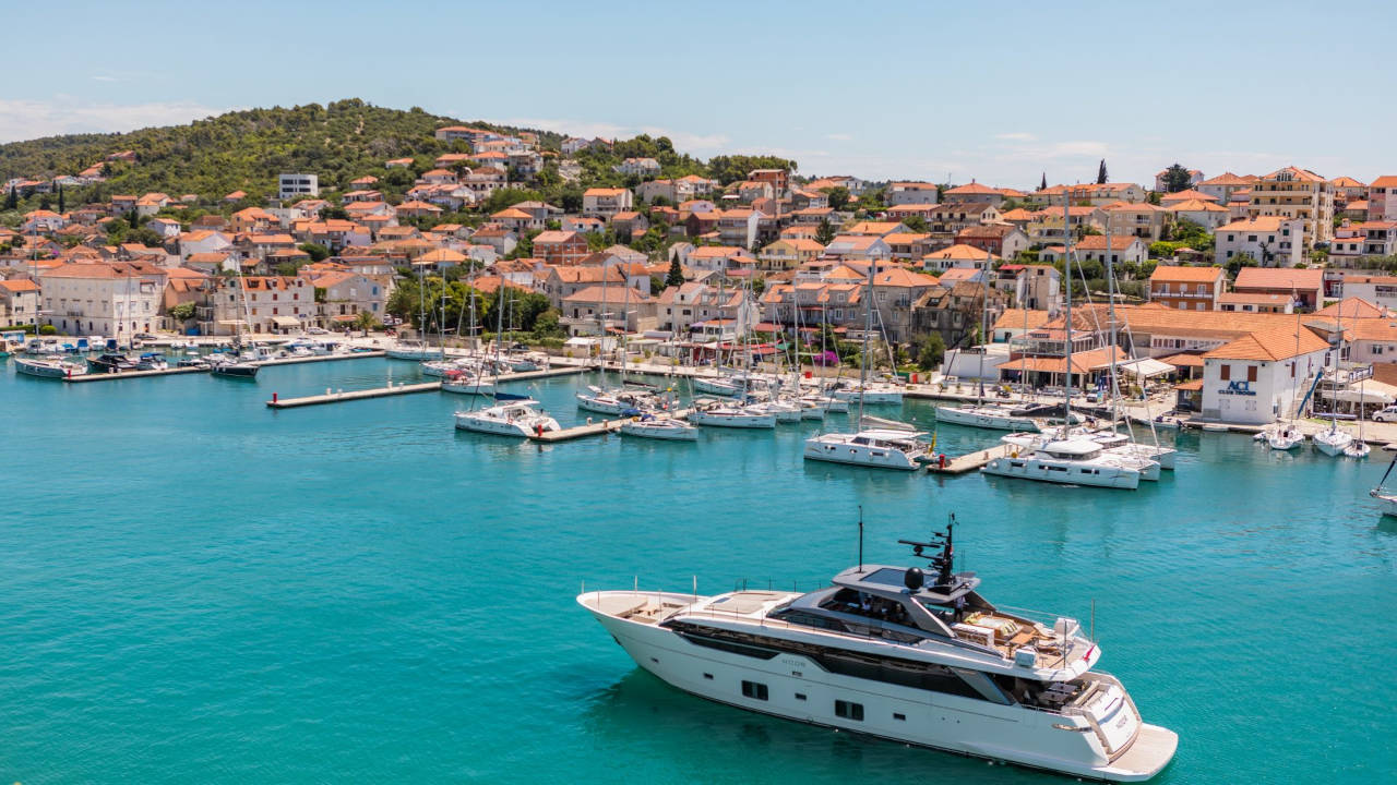 Apertura della stagione dei charter di yacht