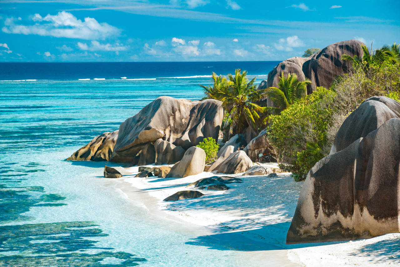 Seychelles Yacht Charter: Exploring Enchanting Destinations in Luxury