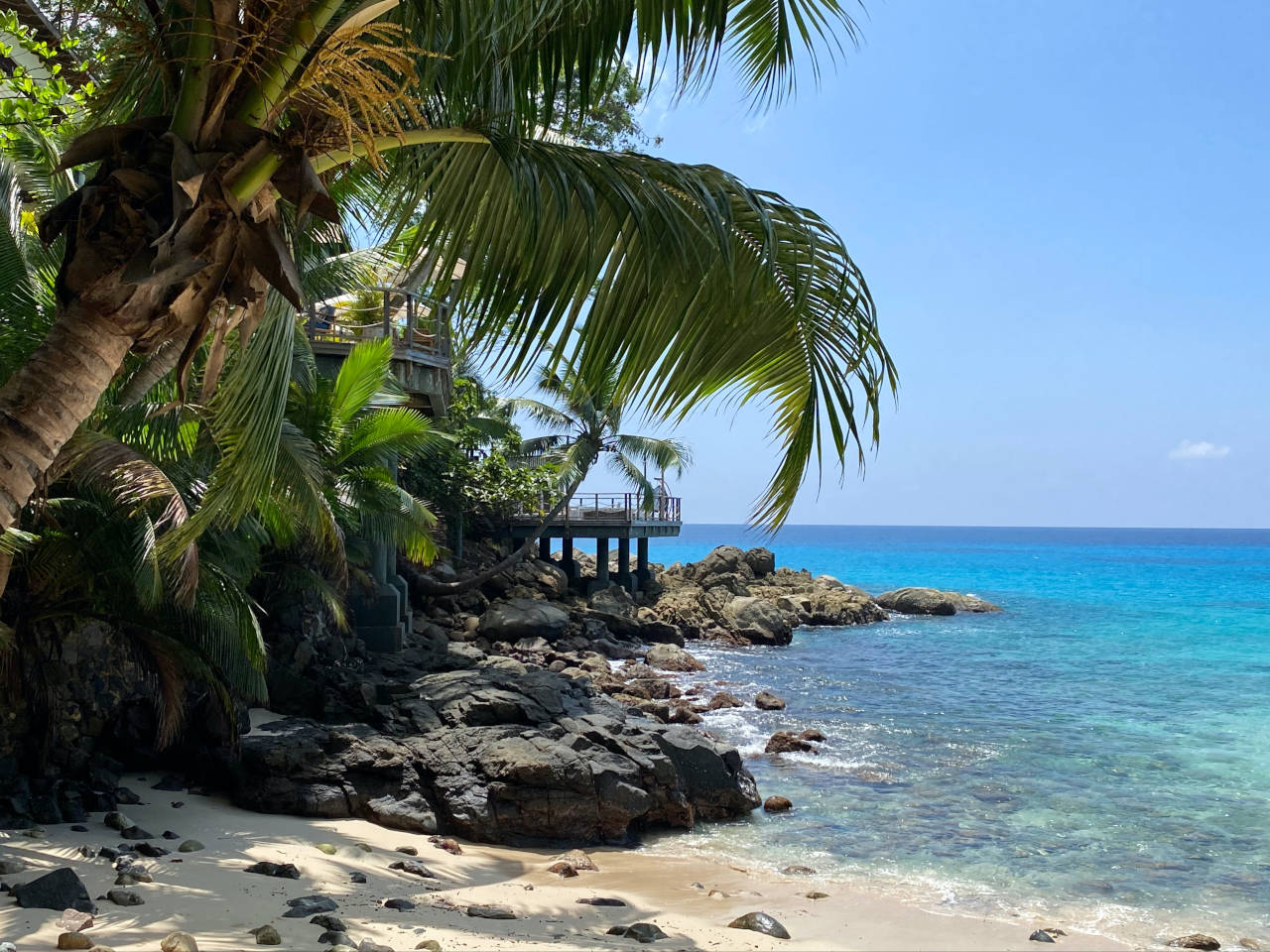 Seychelles Yacht Charter: Exploring Enchanting Destinations in Luxury