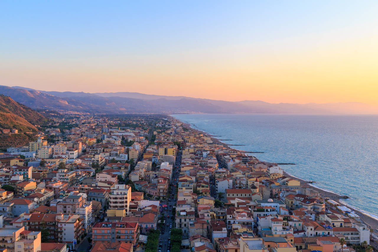 Discover the Magic of Yacht Charter in Sicily: Unveiling a Mediterranean Paradise