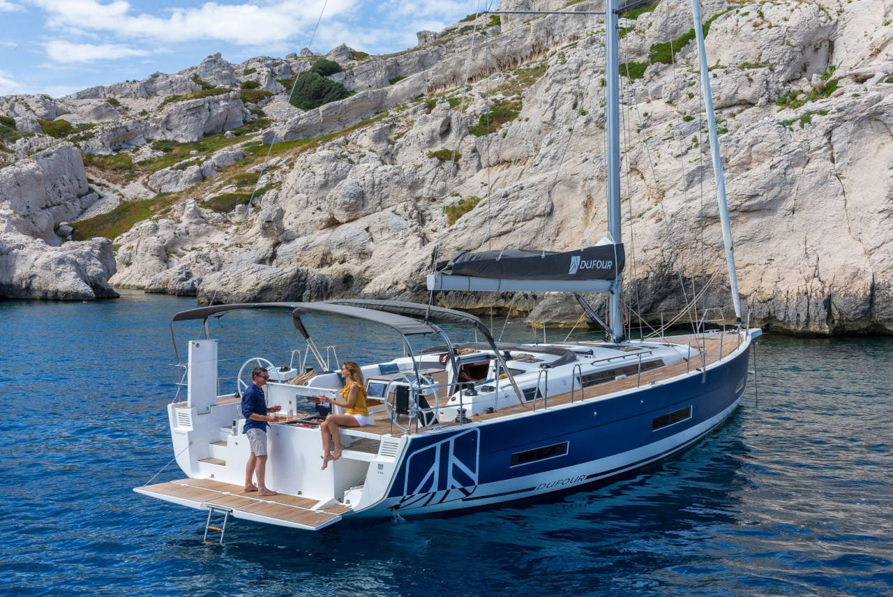 First-Minute Promotion for bareboat and skippered sailing charters