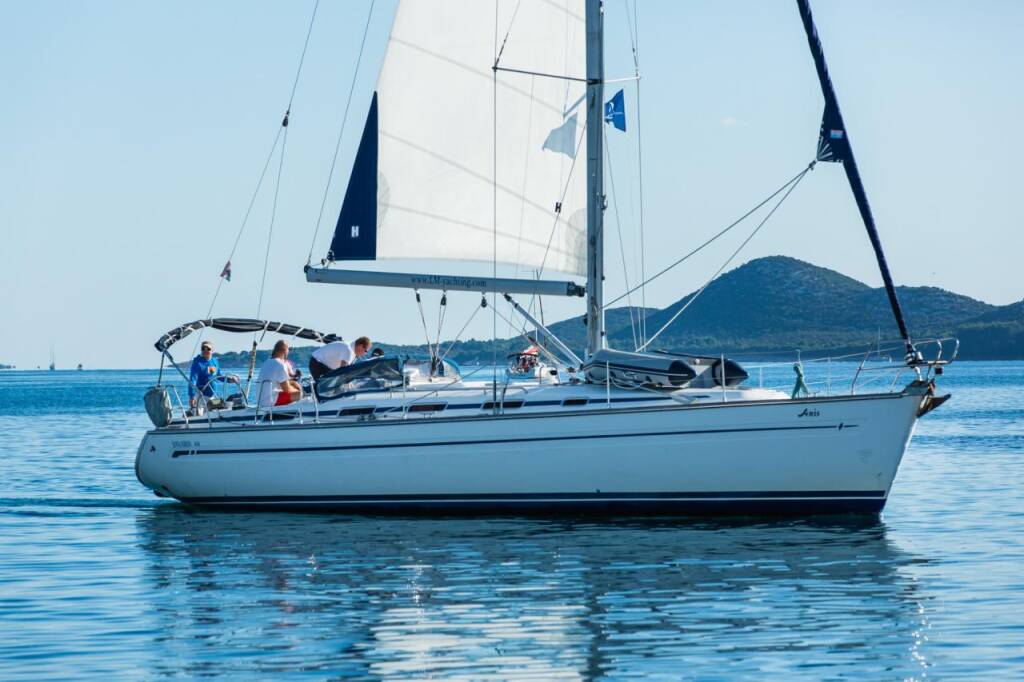 Sailing yacht Bavaria 44 Anis