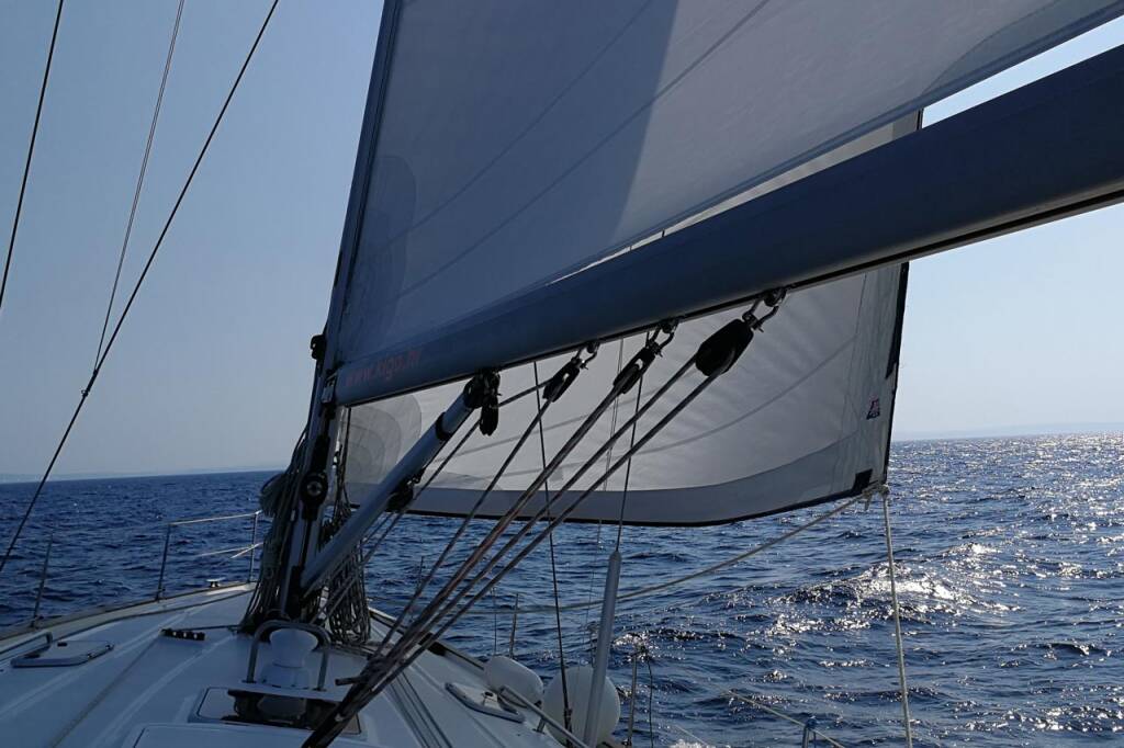Sailing yacht Bavaria 44 Kigo 2