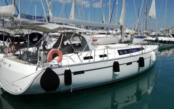 Bavaria 51 Cruiser Gin Tonic