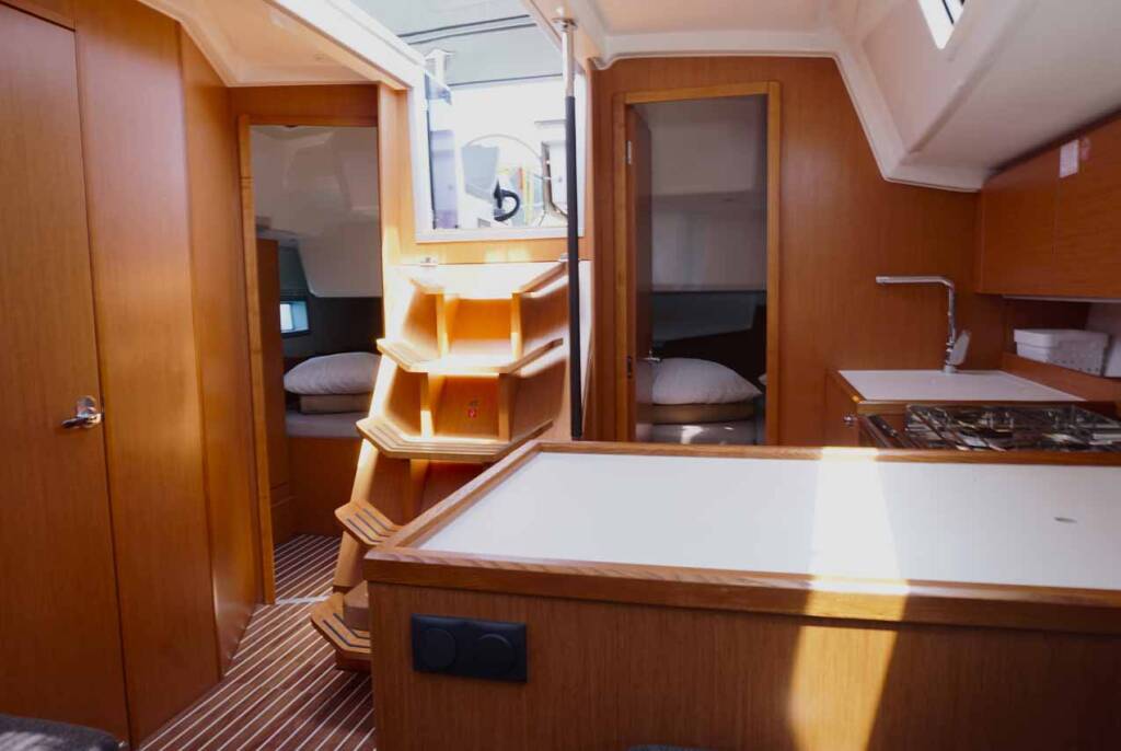Bavaria C38 Talia