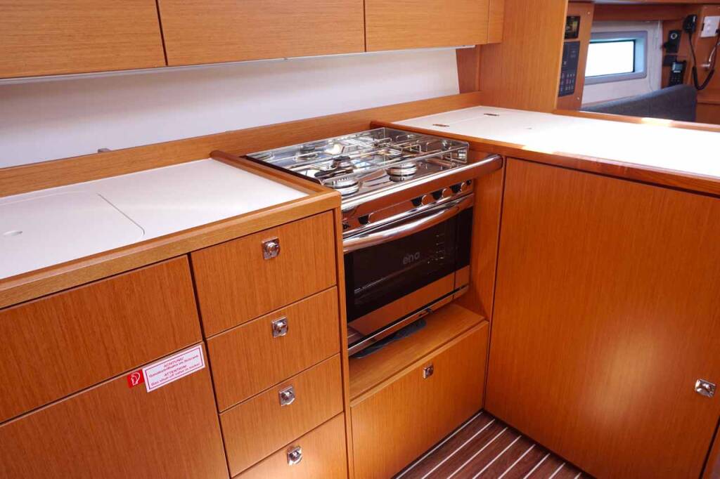Bavaria C38 Talia