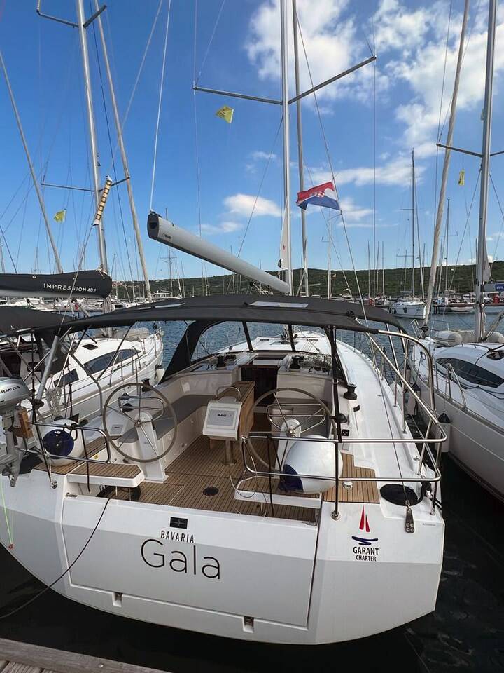 Sailing yacht Bavaria C42 Gala