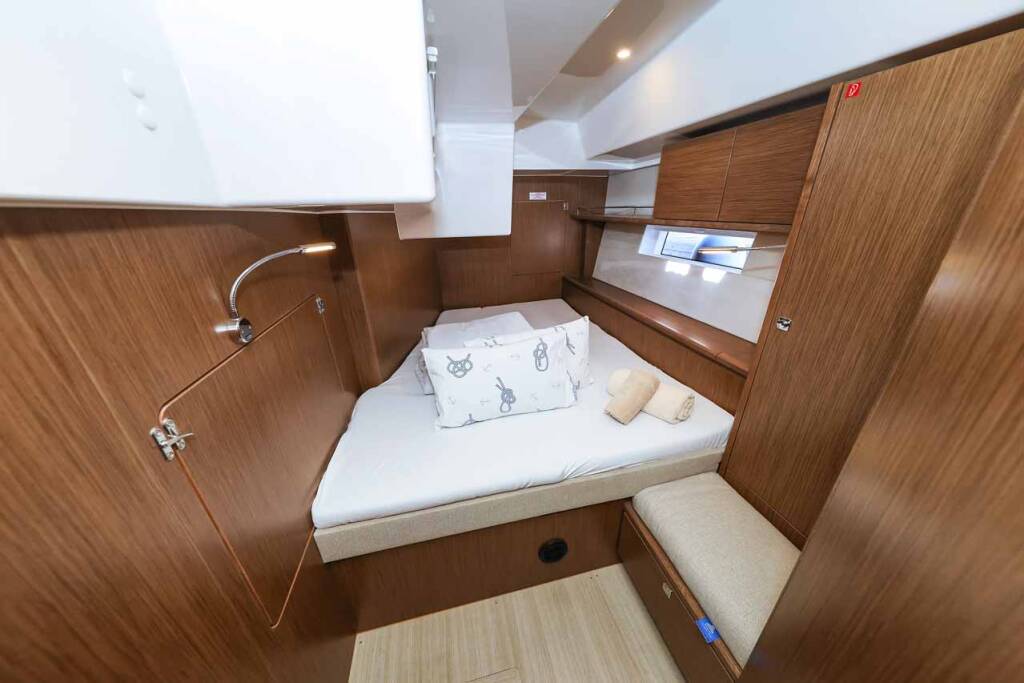 Bavaria C57 Style F-ONE