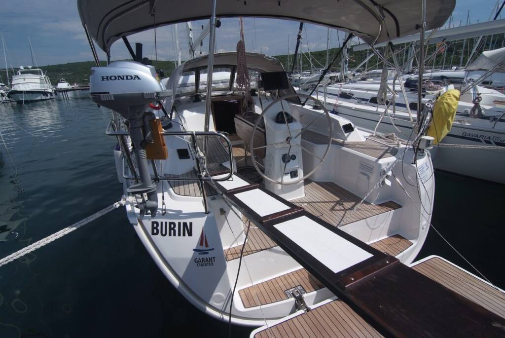 Sailing yacht Bavaria Cruiser 33 Burin