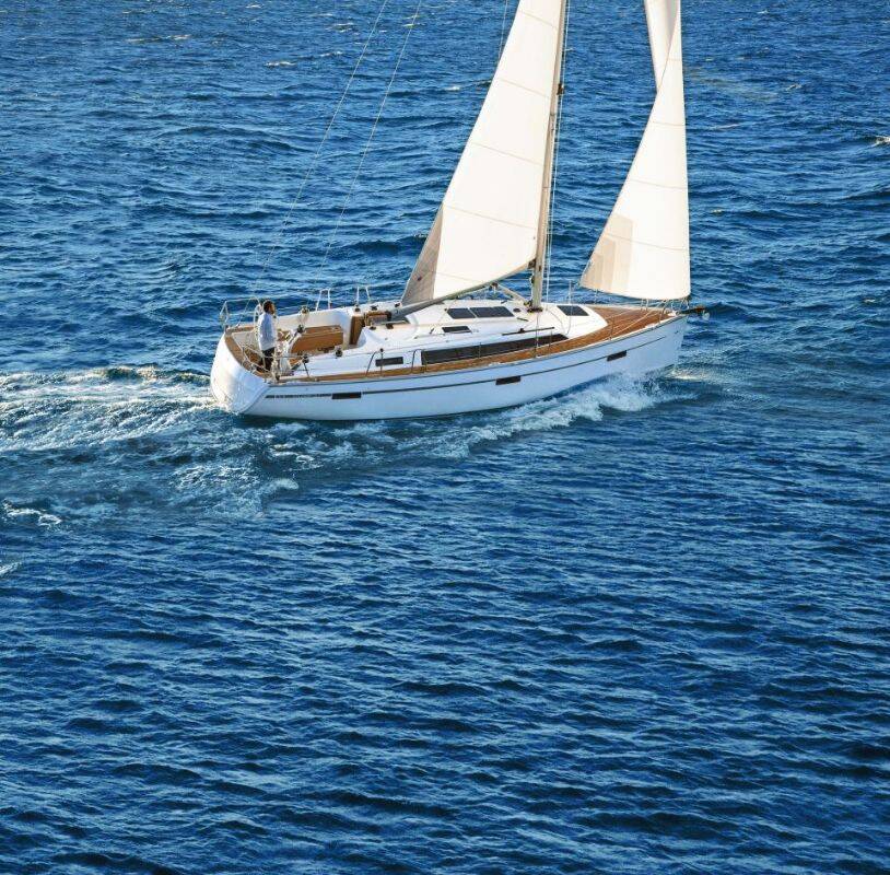Sailing yacht Bavaria Cruiser 37 Kata