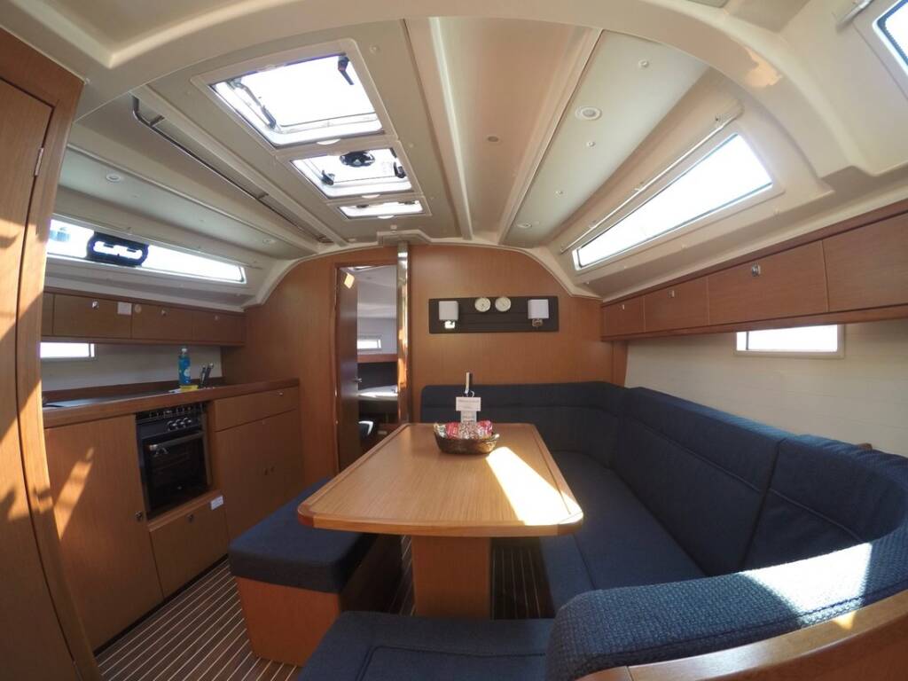 Bavaria Cruiser 41 Cadenza