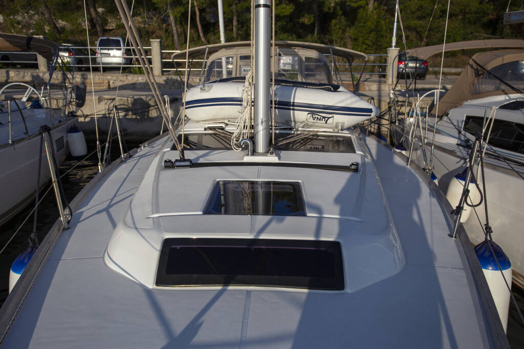 Sailing yacht Dufour 360 GL Vanila
