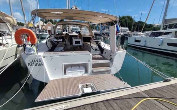 Dufour 430 GL LUNA ROSSA