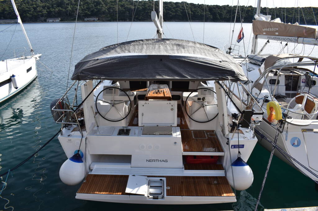 Sailing yacht Dufour 520 GL Nerthag