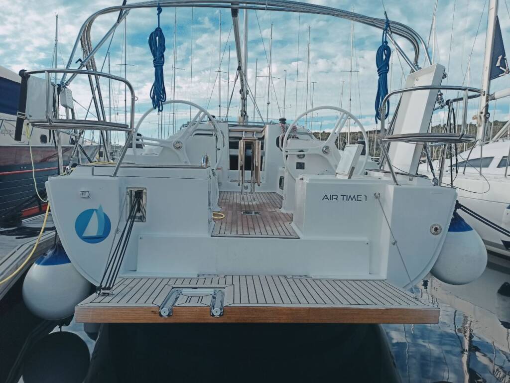 Sailing yacht Elan Impression 40.1 AirTime 1