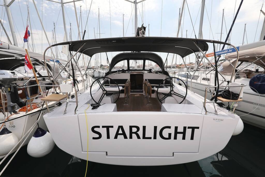 Sailing yacht Elan Impression 43 Starlight