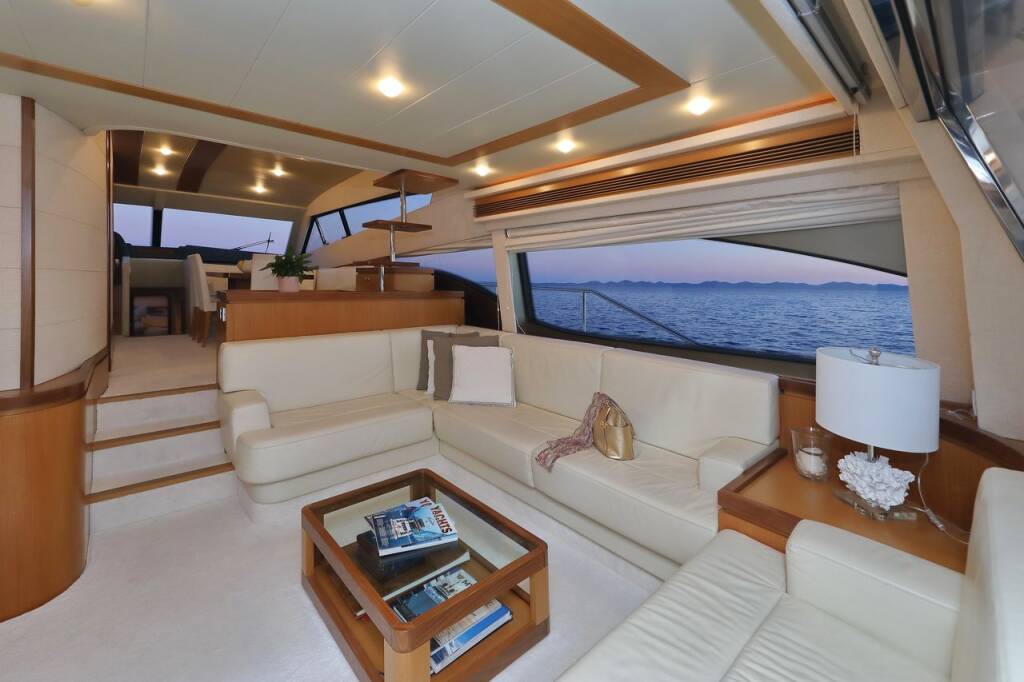 Ferretti Yachts 681 Dominique