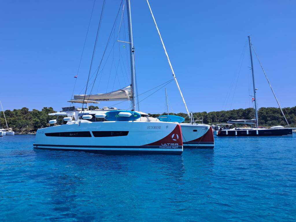 Fountaine Pajot Aura 51 Sunrise