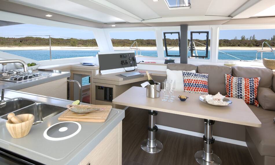 Fountaine Pajot Lucia 40 Relax Planet