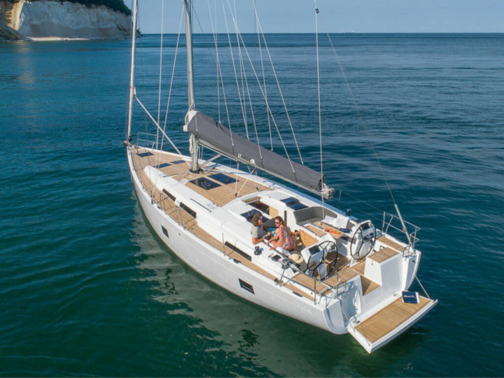 Sailing yacht Hanse 458 Delta
