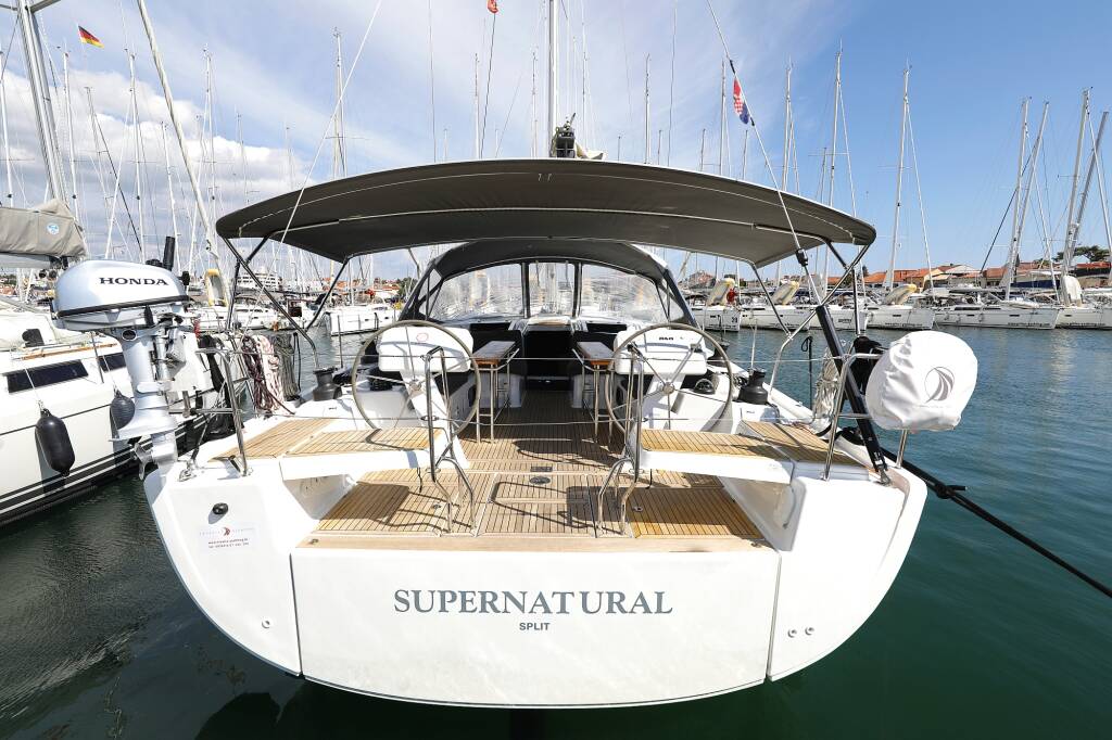 Sailing yacht Hanse 508 Supernatural