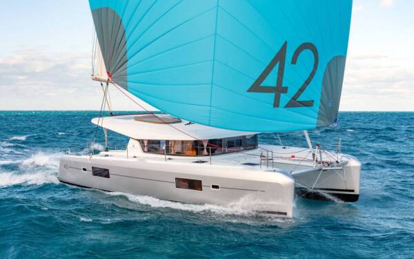 Lagoon 42 Aventus