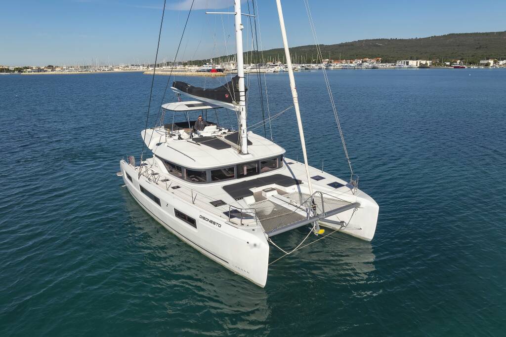 Lagoon 51 Disonesto