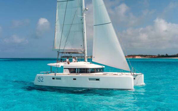 Lagoon 52 F Madinina