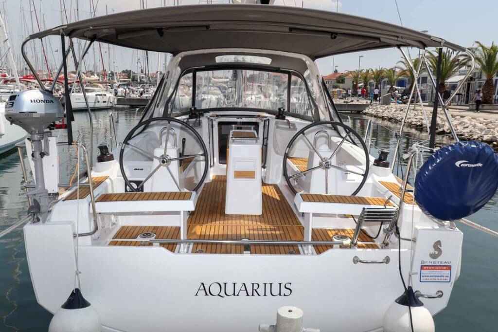 Sailing yacht Oceanis 35.1 Aquarius