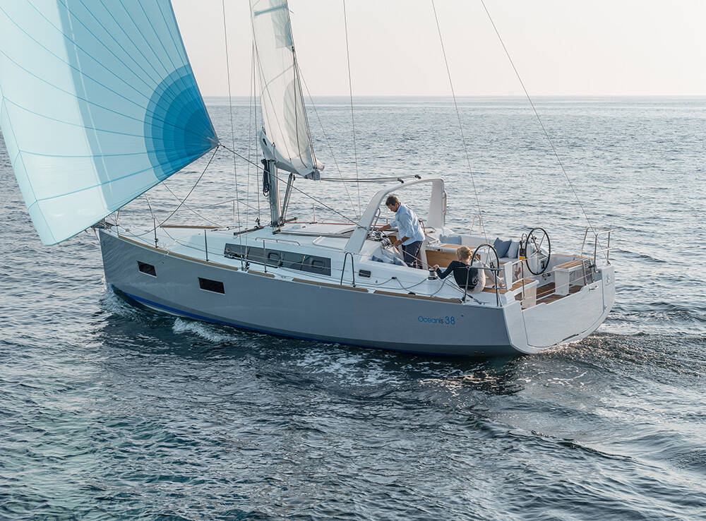 Sailing yacht Oceanis 38 Marica
