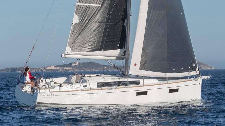 Sailing yacht Oceanis 38.1 Tena