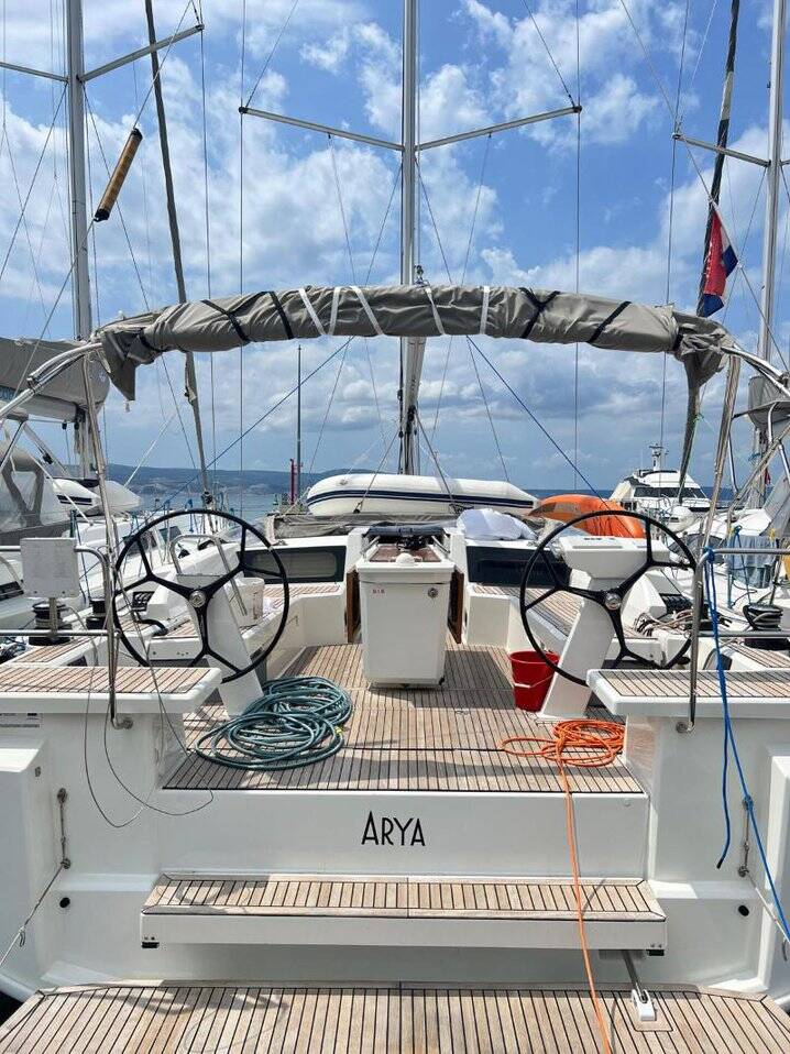 Sailing yacht Oceanis 46.1 Arya