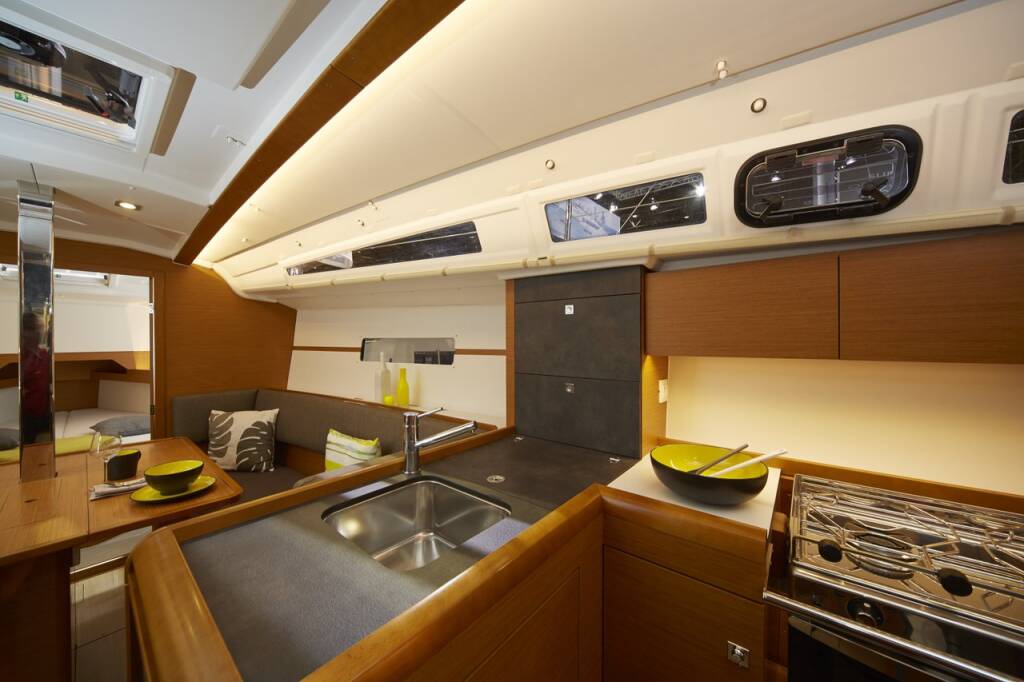 Sailing yacht Sun Odyssey 349 Why Not