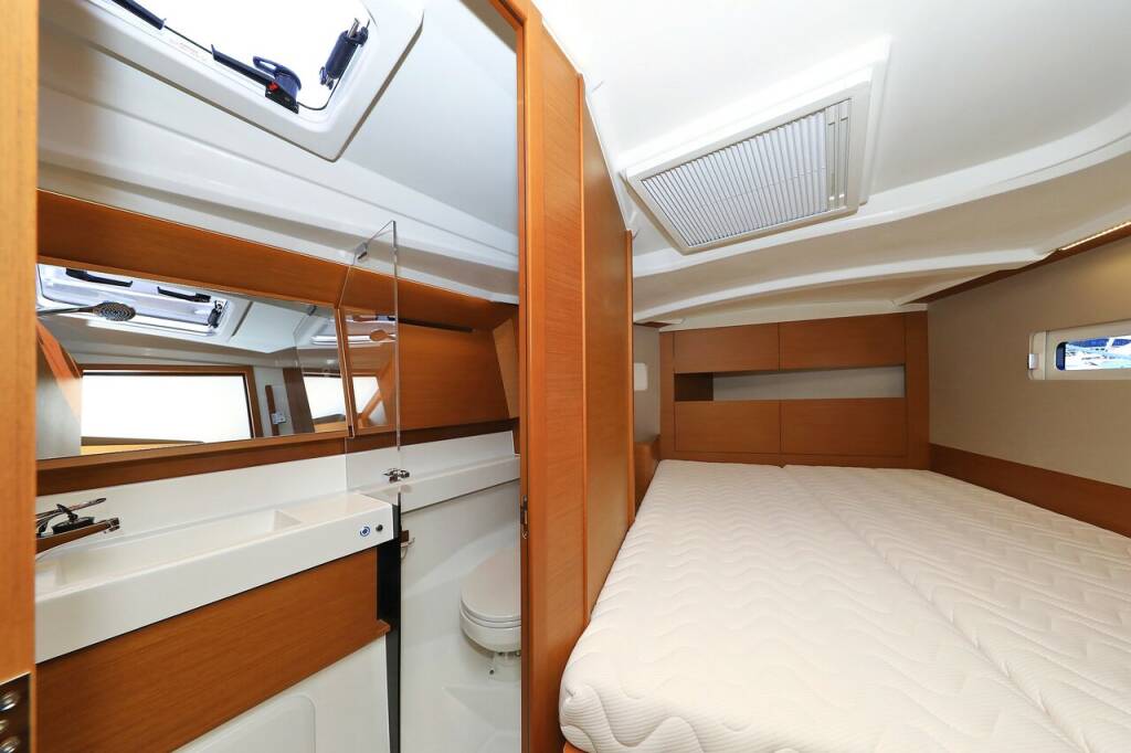 Sun Odyssey 410 Vague