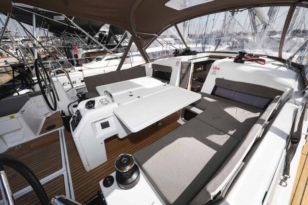 Sun Odyssey 440 Follow your Dream