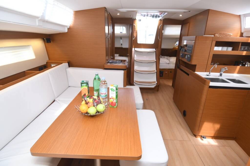 Sun Odyssey 490 Caruso