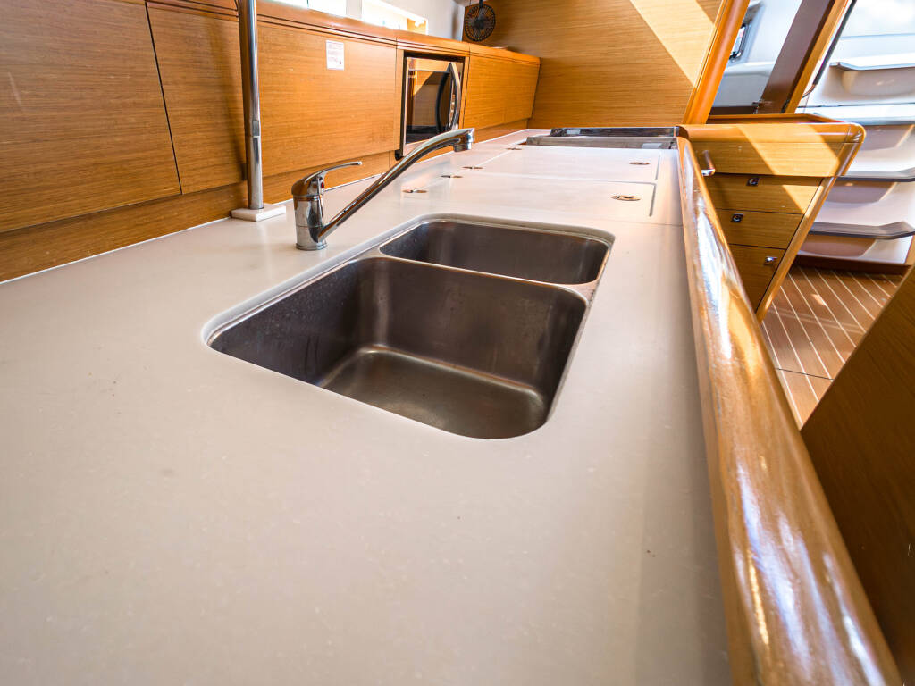 Sun Odyssey 519 Elise af Sweden