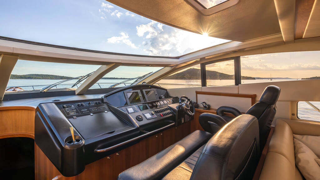 Sunseeker Predator 72 Boy Toy