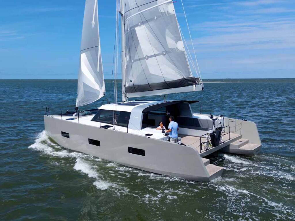 Vaan R4 Electric Silence